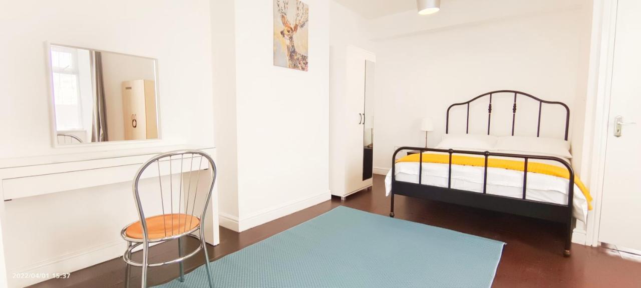 Acacia Flat 189 In Wembley Lägenhet London Exteriör bild