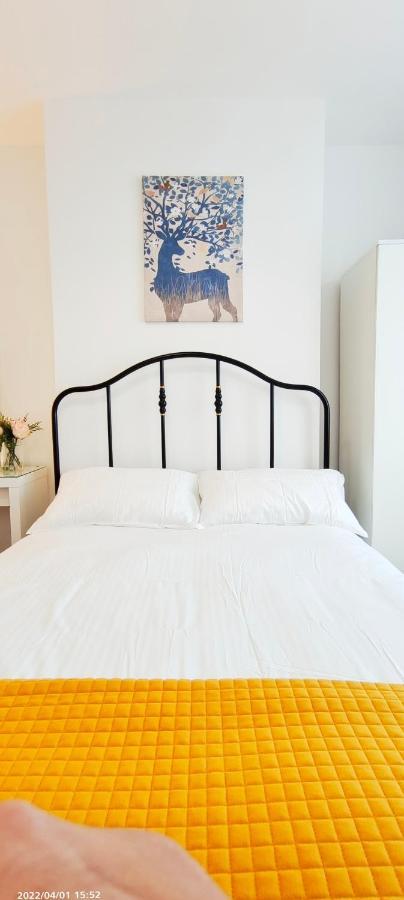 Acacia Flat 189 In Wembley Lägenhet London Exteriör bild