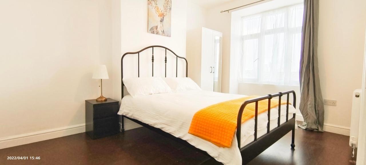 Acacia Flat 189 In Wembley Lägenhet London Exteriör bild